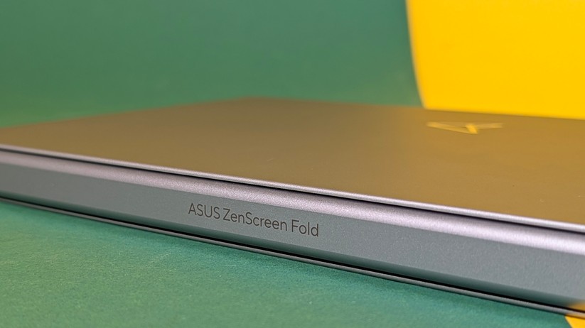 Asus Zenscreen Fold OLED MQ17QH – Bilderstrecke