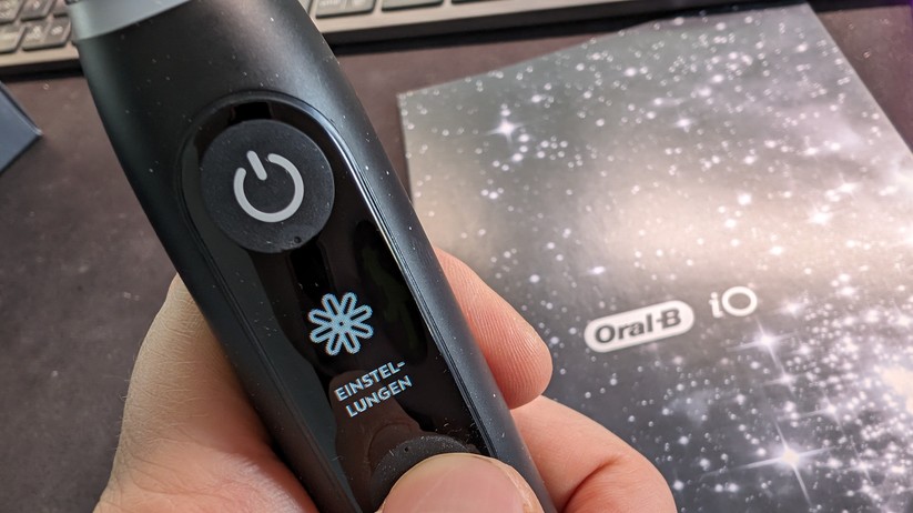 Oral-B iO Series 10