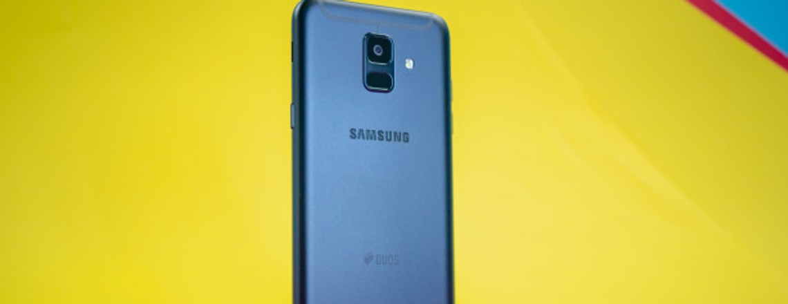 Samsung Galaxy A6 im Test: mit Oled-Display und Micro-USB