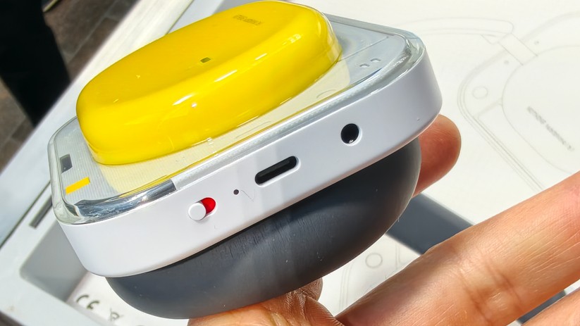 Nothing Headphone A Bilder