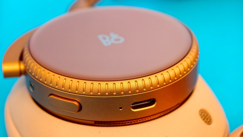 Bang & Olufsen Beoplay H100