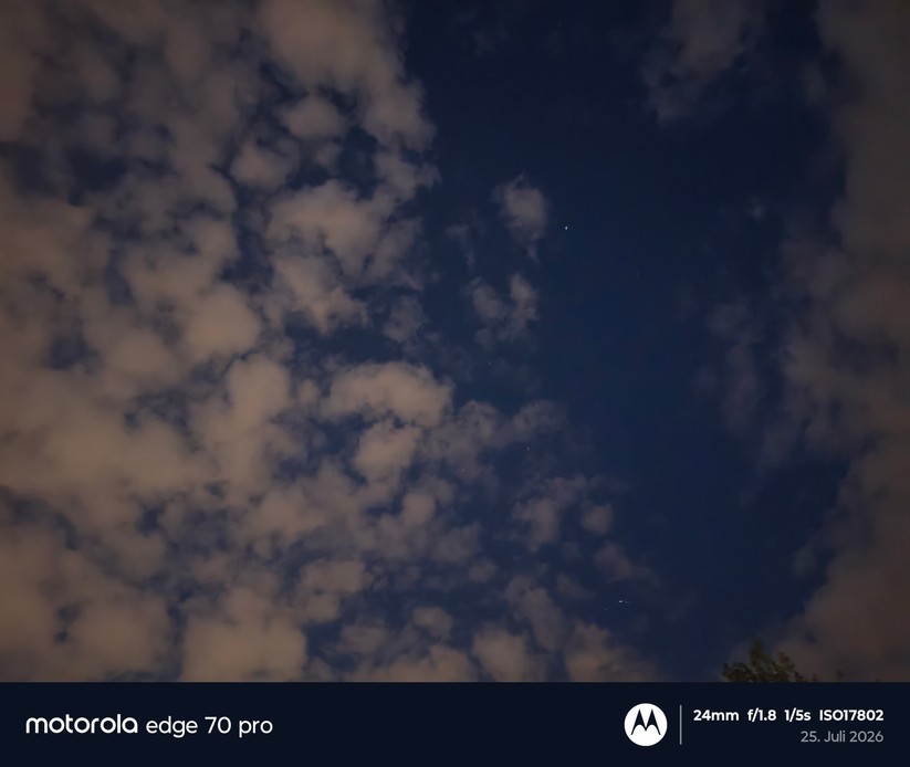  Hauptkamera bei Nacht