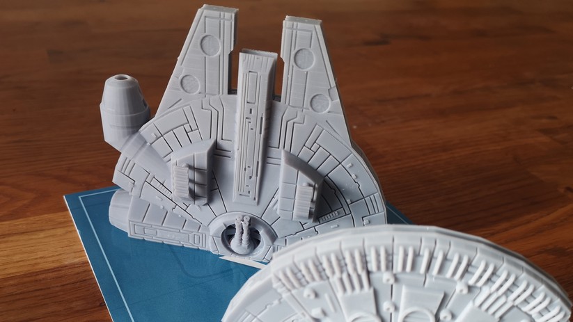 Optisch unterscheiden sich die Endergebnisse nicht. Allerdings ist ABS-like-Resin deutlich stabiler.