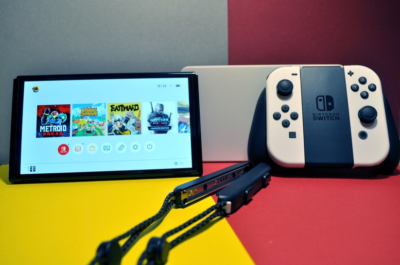Nintendo Switch OLED 04
