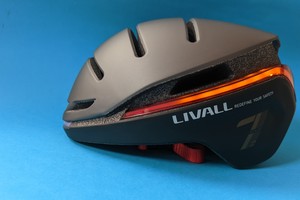 Smarter Fahrradhelm Livall Evo 21 im Test