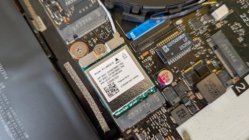 Asus Expert Book PM1 – Bilderstrecke