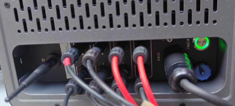 Marstek Jupiter C Plus: Speicher für Balkonkraftwerk mit integriertem Wechselrichter, vier MPPTs und dynamischer Einspeisung auf Basis des von einem Smart Meter übermittelten tatsächlichen Strombedarfs.