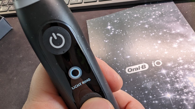 Oral-B iO Series 10