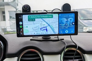  Display mit Carplay, Android Auto & Dual-Dashcam