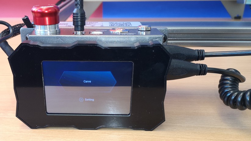 Der Touchscreen reagiert manchmal sehr träge.